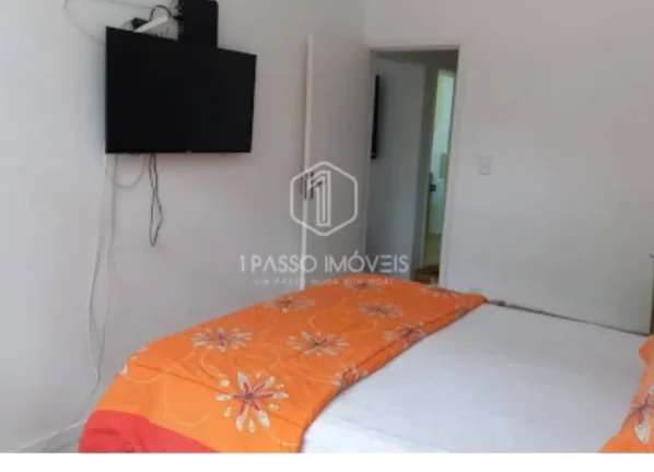 Imagem Apartamento 2 quartos reformado santa clara Copacabana de frente sol manhã