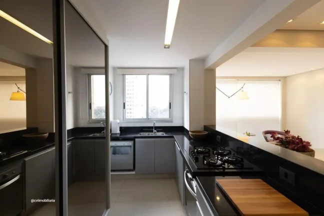 Imagem Localizado na charmosa Vila da Serra, em Nova Lima, este apartamento mobiliado oferece 94m² de conf...