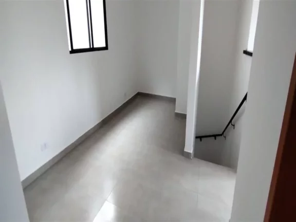 Imagem Sobrado com 2 dormitórios à venda, 50 m² por R$ 280.000,00 - Maracanã - Praia Grande/SP