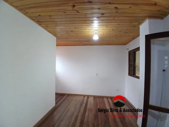 Imagem Casa a Venda Localizado no Condomínio Cidade do Sol em Campos do Jordão-SP.