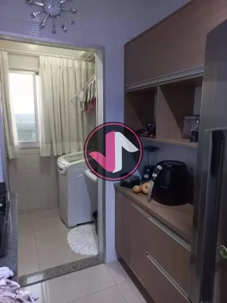 Imagem APARTAMENTO EM FRENTE AO PARQUE MÃE BONIFÁCIA Este apartamento oferece uma combinação de confort...