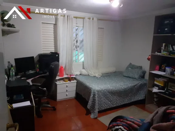 Imagem Sobrado á venda na Mooca Rua Visconde de Inhomerim 300 m² 3 dormitórios 1 suíte 4 vagas