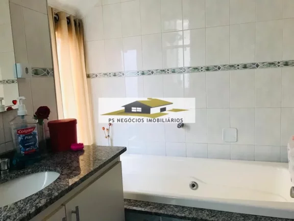 Imagem Sobrado Triplex no Cambuci a venda