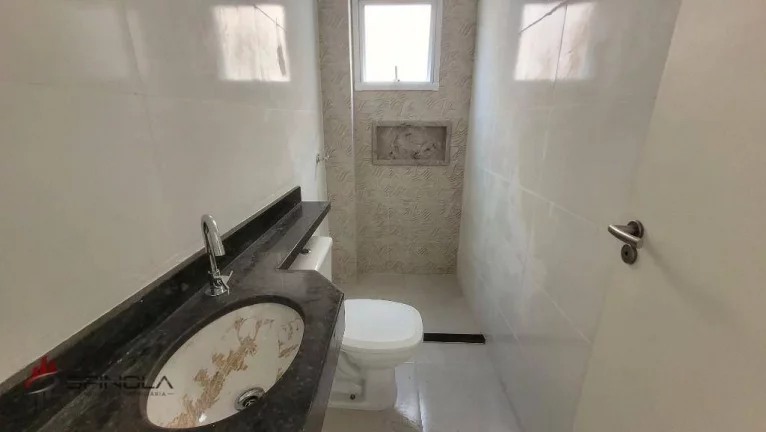 Imagem Casa com 2 dormitórios à venda, 49 m² por R$ 285.000,00 - Vila Caiçara - Praia Grande/SP