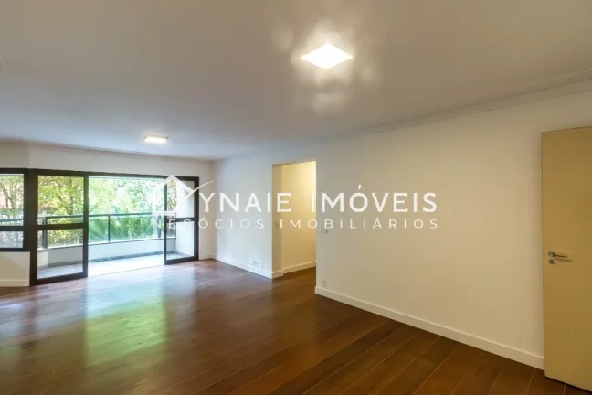 Imagem Impecável apartamento de alto padrão com 4 quartos e 3 vagas de garagem no Jardim Paulista, São Paulo-SP!