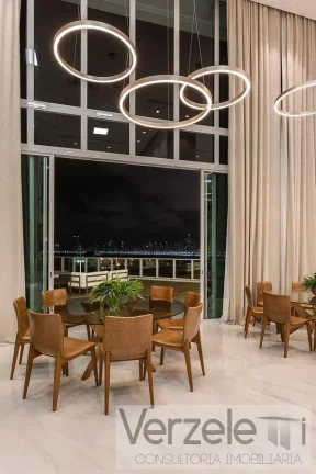 Imagem Apartamento Quadra Mar para Venda em Balneário Camboriú / SC no bairro Pioneiros