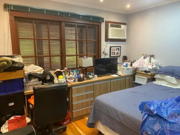 Imagem Casa para venda no bairro Chácara das Pedras em Porto Alegre