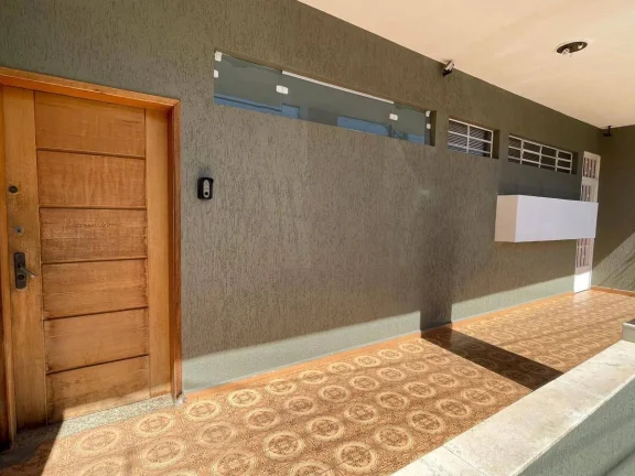 Imagem Casa comercial na rua Santa Clara - Centro - Bragança Paulista