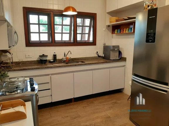 Imagem Alphaville 6 Casa de 259m² com 3 Dorms sendo 1 Suíte e 2 Vagas de Garagem