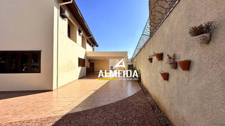 Imagem Casa com 3 dormitórios à venda, 1000 m² por R$ 1.850.000,00 - Bela Vista - Rio Claro/SP