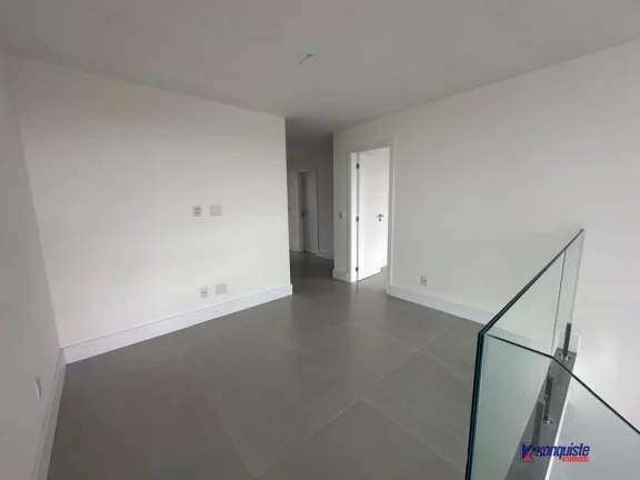 Imagem CASA DE ALTO PADRÃO COM PISCINA E SUÍTES LUXUOSAS: CONFORTO E SOFISTICAÇÃO