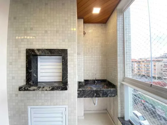 Imagem Apartamento com 3 dormitórios sendo 1 suíte e 2 vagas de garagem em Bombas, Bombinhas/SC