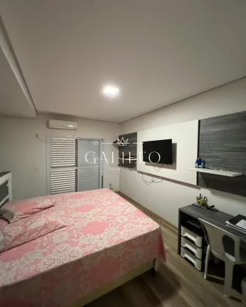 Imagem Chácara no Condomínio Portão do Castanho com área total de 5.000 M² com 2 Casas e Piscina | Jundiaí | São Paulo