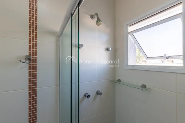 Imagem Sobrado, espaçoso, reformado, clean, amplo quintal, ótimo condomínio
Exclusivo pra você!
No anda...