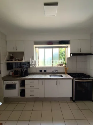 Imagem Apartamento à Venda no Condomínio Four Seasons Residence com 3 Dormitórios, 1 Suíte e 2 Vagas de Garagem