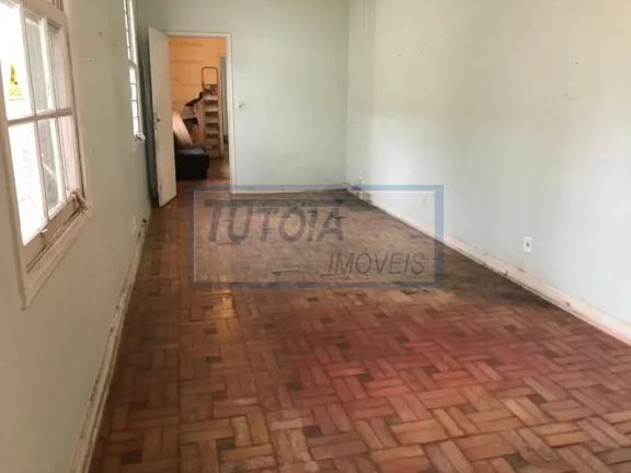 Imagem CASA COM 4 QUARTOS A ALGUNS METROS DO METRÔ ANA ROSA