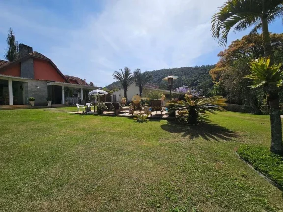Imagem Casa para Venda em Teresópolis / RJ no bairro Albuquerque