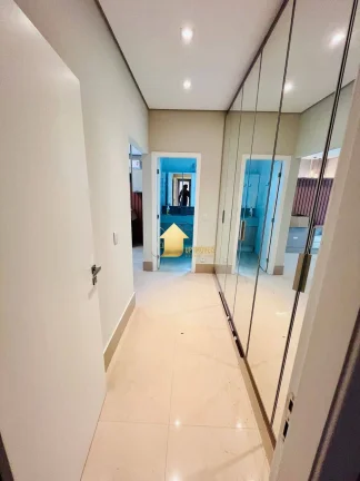 Imagem Casa 3 suítes composta com planejados Condomínio Alphaville 2