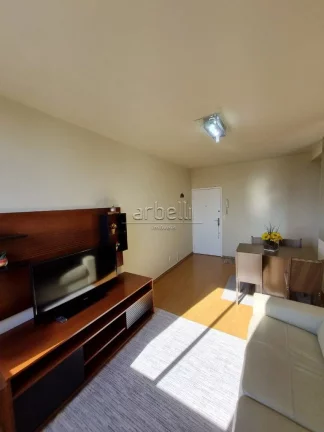 Imagem Apartamento com 63 metros quadrados, com 2 dormitórios, 1 banheiro com box em vidro e gabinete de l...