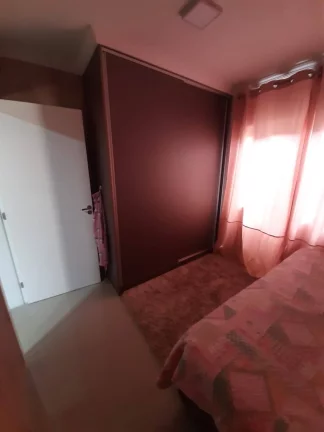 Imagem Terreno com Linda Casa não Averbada no Pinheirinho