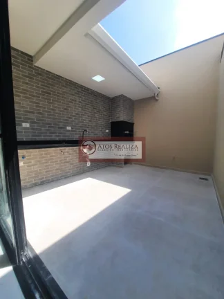 Imagem Vendo Oportunidade na região de Marajoara. Vendo 3 Lindos Novos Sobrados em Campo Grande Região de Marajoara, 120m2 de Área útil, São 3 Dormitórios, 1 Suíte, Escritório, 2 Vagas, Cozinha integrada a Churrasqueira, Rua sem Saída, fechada e restrita aos mor