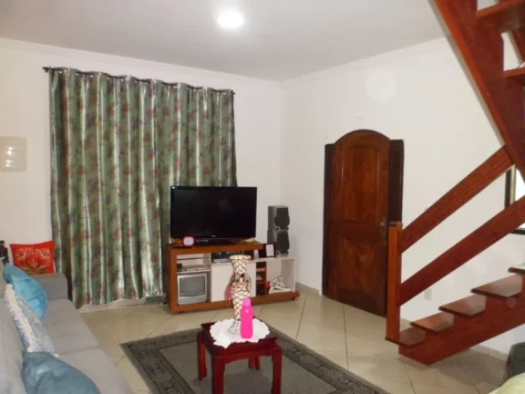 Imagem Sobrado com 3 dormitórios à venda, 217 m² por R$ 790.000,00 - Jardim das Flores - Suzano/SP