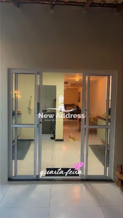 Imagem Casa duplex à venda em Interlagos, a apenas 100 metros da praia, com 3 quartos, suíte com varanda e excelente potencial para moradia ou investimento.