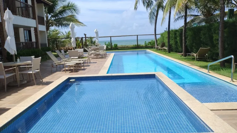 Imagem duplex com 2 Dormitórios, sendo 1 suíte, e 2 Banheiros e área privativa de 65m² em Itacimirim BA