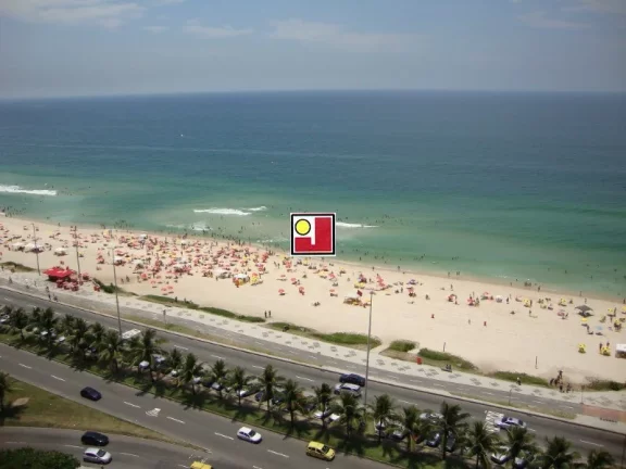 Vendo AlfaQuality, frontal mar, Praia da Barra, 247m², 3sts, 4 vagas, nascente, alto, segurança, ônibus, clube, tênis, ginásio, piscina, futebol, skat