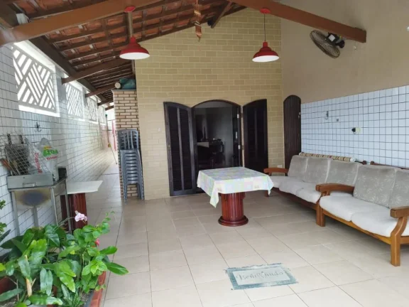 Imagem Casa para Temporada em Itanhaém, Jamaica (Praia), 3 dormitórios, 2 suítes, 1 banheiro, 2 vagas