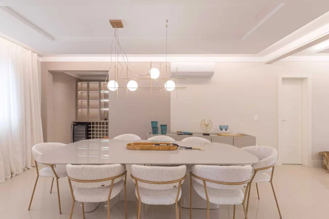 Imagem Cobertura Duplex Mobiliada Alto Padrão com 4 suítes, 2 vagas de garagem na meia praia em Itapema