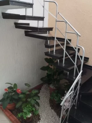 Imagem Sobrado com 4 dormitórios à venda, 286 m² por R$ 1.100.000,00 - Cidade Miguel Badra - Suzano/SP
