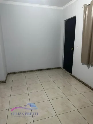 Imagem Casa Duplex com Terraço, Quintal Amplo e 160m² de Área Construída