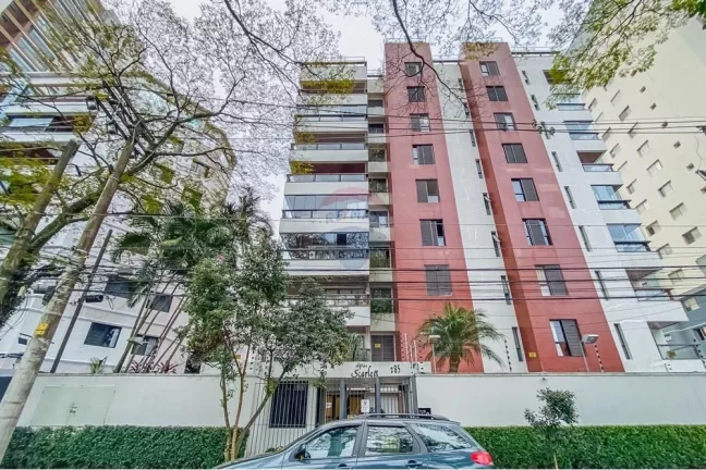 Excelente Apartamento 176m², 3 suítes, 3 salas, 3 vagas, depósito, elevador privativo e muito mais.