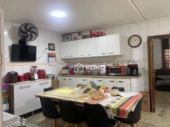 Imagem Sobrado com 3 dormitórios, 295 m² - venda por R$ 700.000,00 ou aluguel por R$ 4.000,00/mês - Vila Flórida - Guarulhos/SP