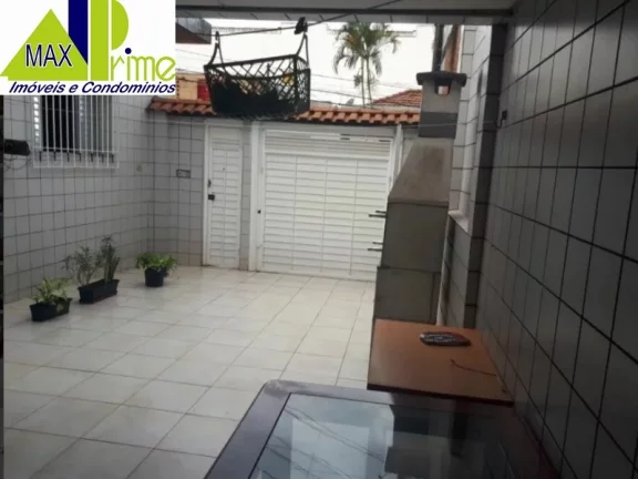 Imagem Casa de 4 quartos à venda em Guaiaúna, São Paulo-SP: 117m², sala, 2 banheiros e 2 vagas de garagem!
