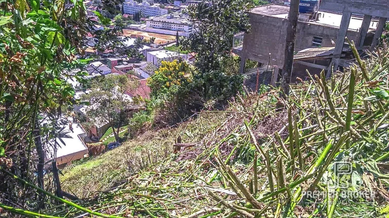 Imagem Terreno à venda, 398 m² por R$ 90.000,00 - Várzea - Teresópolis/RJ