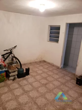 Imagem Sobrado a venda com 03 quartos, proximo a Av do Cursino por R$ 297 mil