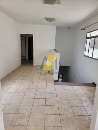 Imagem Casa Sobre Loja com 3 Dormitórios, Suíte e Área de Churrasqueira