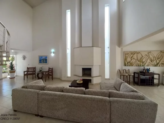 Imagem Casa em Condomínio Fechado de Alto Padrão à Venda em Peruíbe.