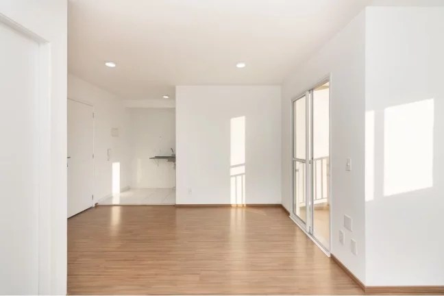 Imagem Apartamento, andar alto, sacada e vaga.
