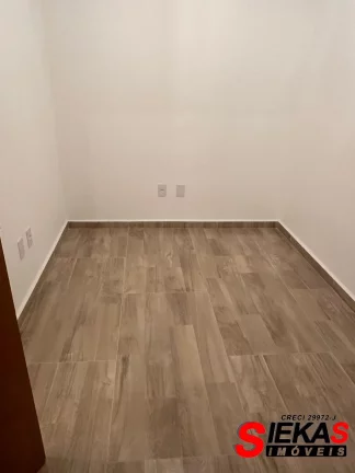 Imagem Imperdível! Casa à venda na Penha de França, São Paulo-SP: 3 quartos, 1 sala, 1 banheiro, 2 vagas de garagem, 130,00 m².