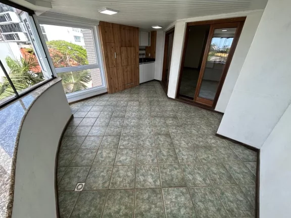 Imagem Apartamento à venda, com 3 quartos, 167m²