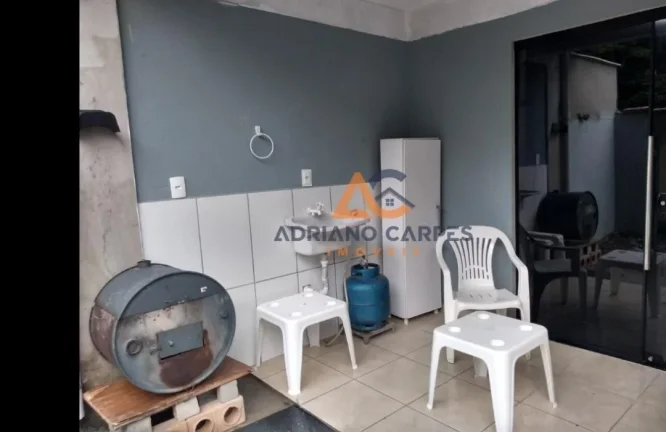 Imagem Casa de 3 quartos sendo uma suíte Meia Praia Temporada
