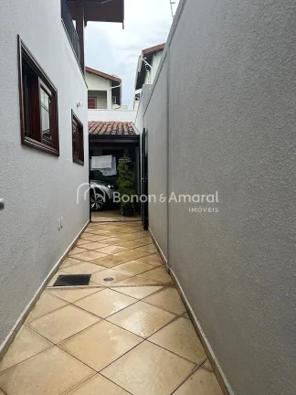 Imagem Esta casa é perfeita para quem busca uma localização privilegiada e segurança para sua família....