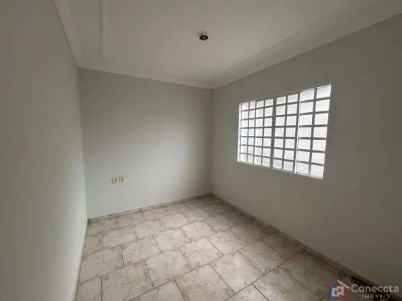 Imagem Casa à Venda em Patos de Minas - 3 Quartos, Suíte e 1 Vaga de Garagem