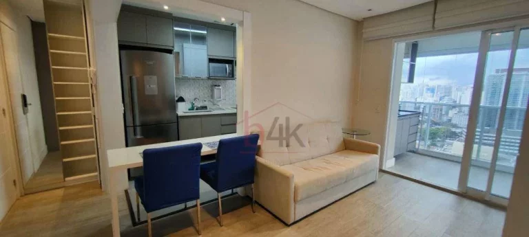 Apartamento Mobiliado 49m² com Varanda em Vidro e Andar Alto - Follow Brooklin