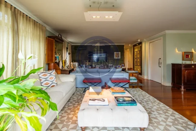 Imagem Apartamento de luxo na Vila Uberabinha, São Paulo-SP, com 3 quartos, 3 suítes e 171m² de área.