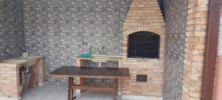 Imagem CASA COM PISCINA 3 DORM. OTIMO BAIRRO