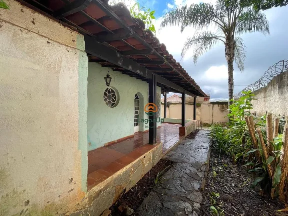 Imagem Casa com 3 dormitórios à venda, 230 m² por R$ 920.000,00 - Joana Darc - Lagoa Santa/MG
